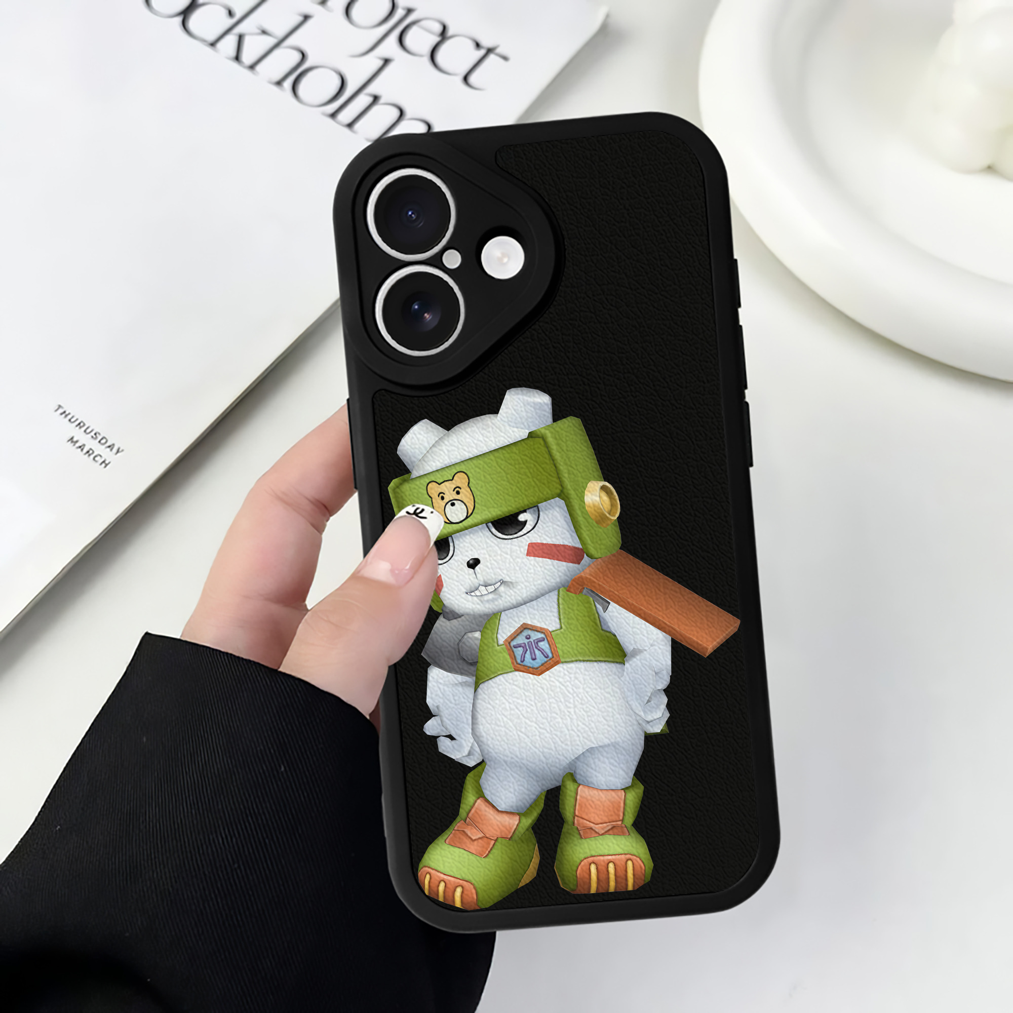 （画像用） Digimon デジタルモンスター/デジモン 【iPhone 16シリーズ対応】シリコンスマホケース（レザー調） 材質：シリコン